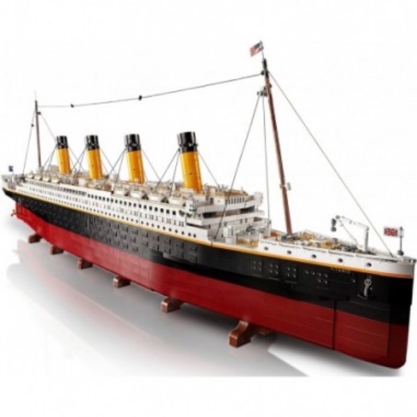 Lego Titanic